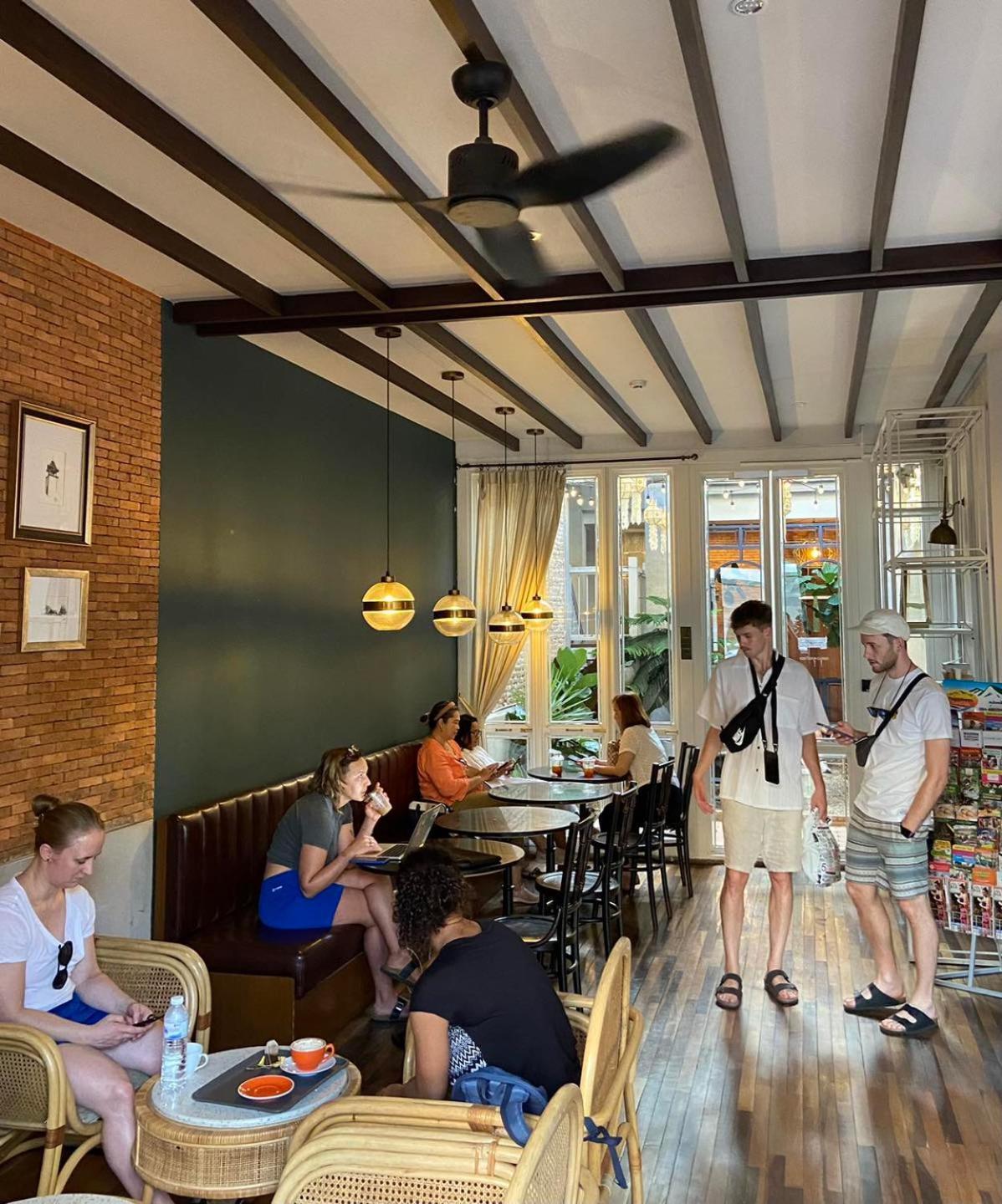 Khunluang Hostel (Adults Only) Chiang Mai Eksteriør bilde
