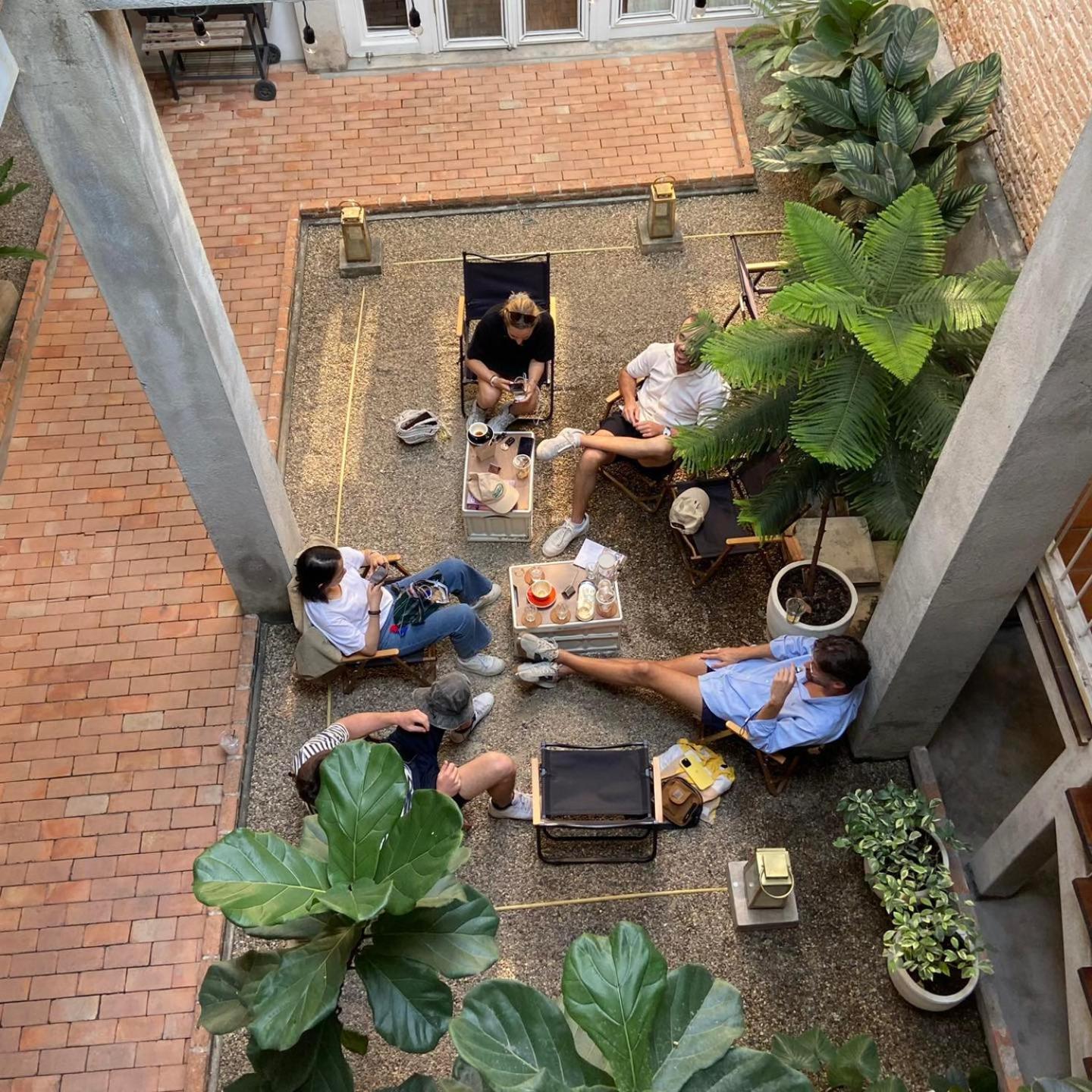 Khunluang Hostel (Adults Only) Chiang Mai Eksteriør bilde